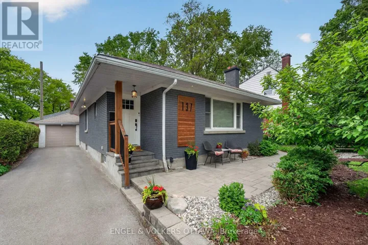 137 RACHAEL AVENUE, Ottawa, Ontario K1H6C5