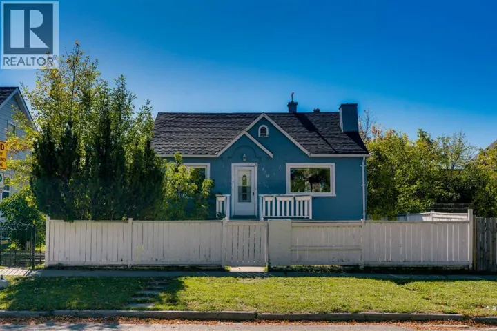 129 18 Avenue NW, Calgary, Alberta T2M0S9