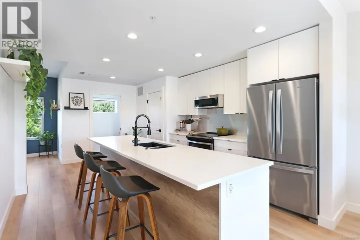 2 3016 Alder St S, Campbell River, British Columbia V9H1R9