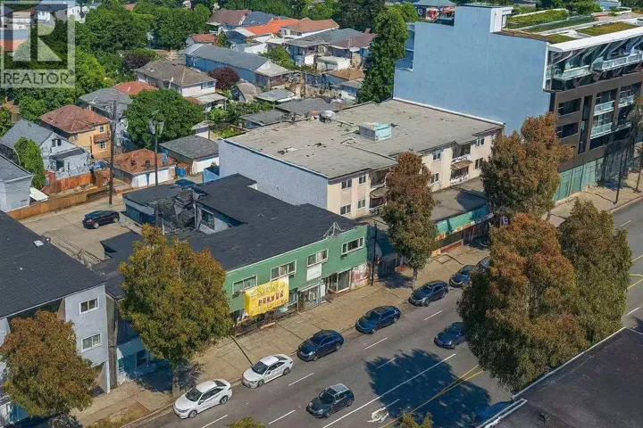 2117 KINGSWAY, Vancouver, British Columbia V5N2T4