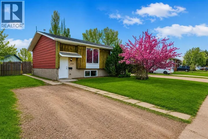 2723 47 Avenue Avenue, Lloydminster, Saskatchewan S9V1H3