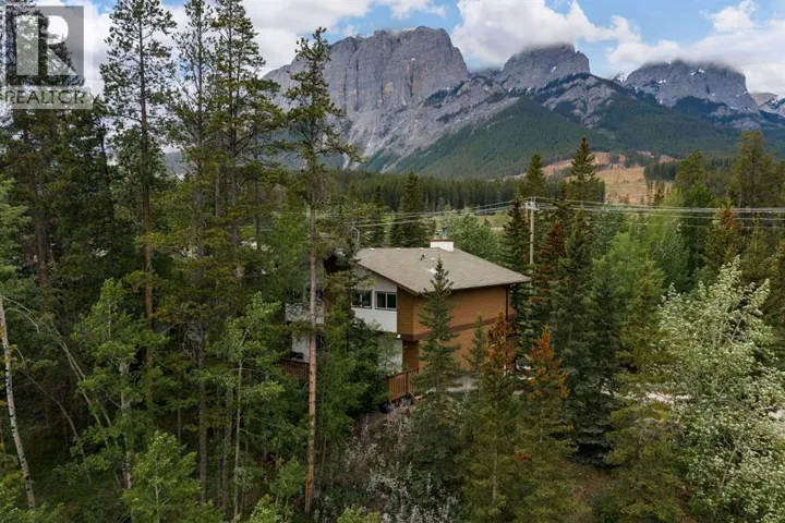 1, 1061 Evergreen Circle, Canmore, Alberta T1W2R2