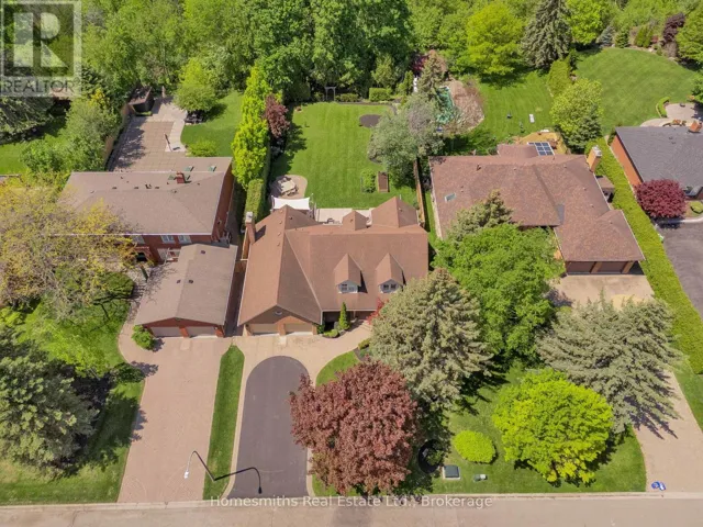 14 HANOVER COURT, Whitby (Lynde Creek), Ontario L1N7J2