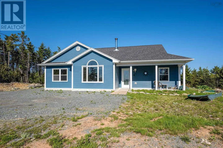 281 Heselton Drive, Ostrea Lake, Nova Scotia B0J2L0