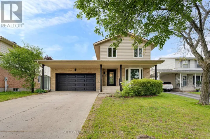 11 DOUGLAS AVENUE, Kingston (East of Sir John A. Blvd), Ontario K7K6B5