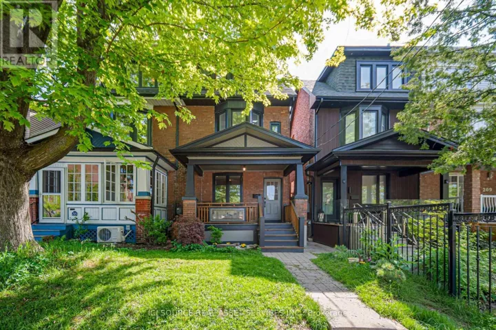 213 LAUGHTON AVENUE, Toronto (Weston-Pellam Park), Ontario M6N2X7