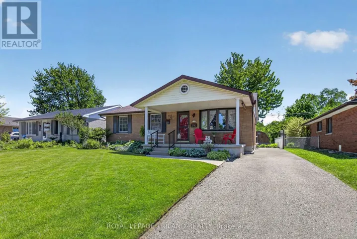 7 THOMPSON AVENUE, St. Thomas, Ontario N5R1G1