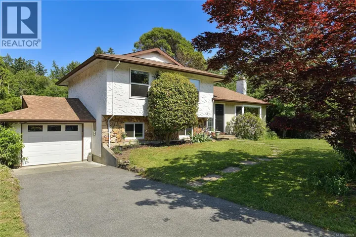 6773 WENDONNA Pl, Central Saanich, British Columbia V8M1A5