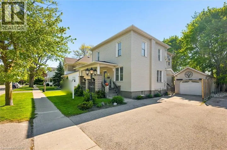 61 MEMORIAL Avenue, Elmira, Ontario N2B2R9