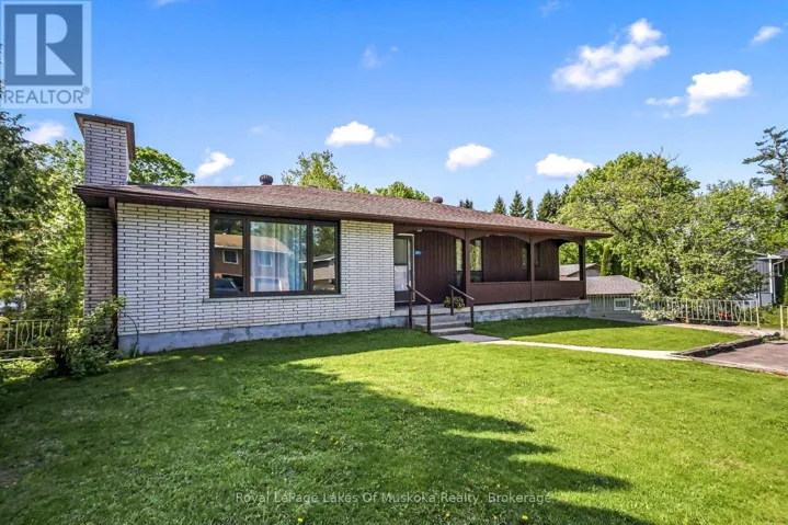 571 DAVID STREET E, Gravenhurst (Muskoka (S)), Ontario P1P1M1