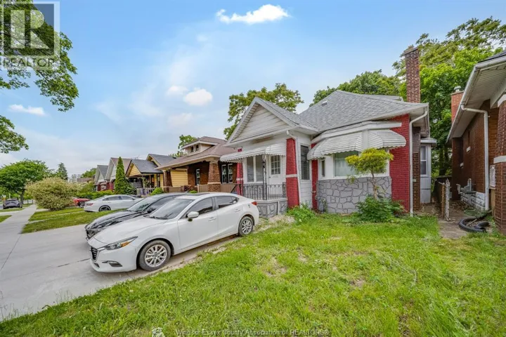 494 RANKIN, Windsor, Ontario N9B2R7