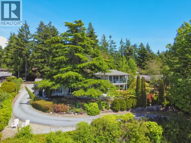 4632 WHITAKER ROAD, Sechelt, British Columbia V7Z0E4