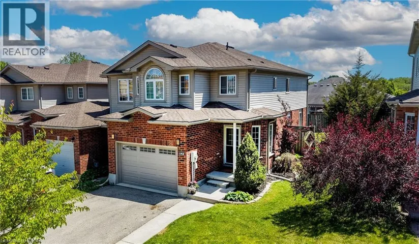 142 UPPER MERCER Street, Kitchener, Ontario N2A4N2