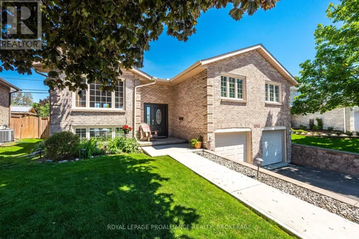 1048 PALMERSTON CRESCENT, Kingston (North of Taylor-Kidd Blvd), Ontario K7P2P5