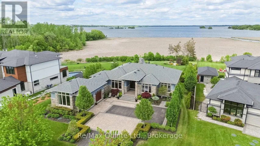 89 NAVIGATION DRIVE, Prince Edward County (Ameliasburg Ward), Ontario K8N0G1