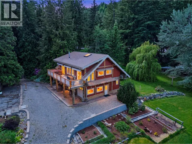 2030 Solsqua-Sicamous Road, Sicamous, British Columbia V0E2V4
