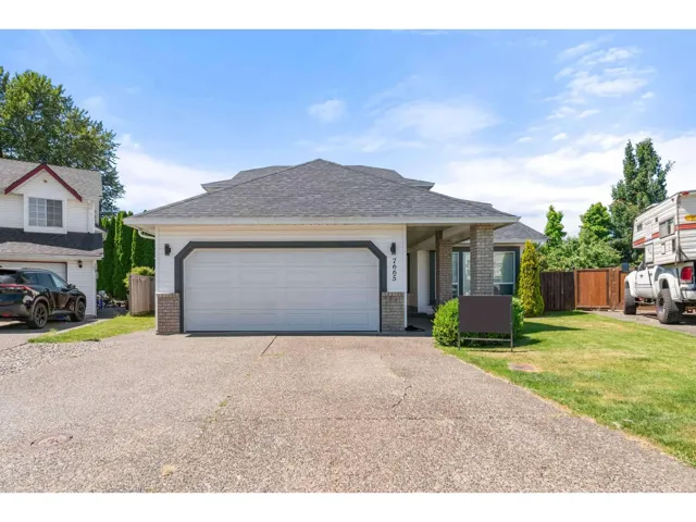 7665 SAPPHIRE DRIVE, Sardis West Vedder, Chilliwack, British Columbia V2R3A7