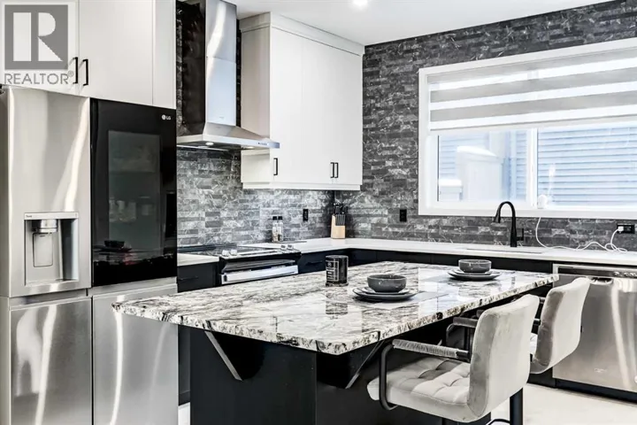 184 Rowmont Boulevard NW, Calgary, Alberta T3L0H3