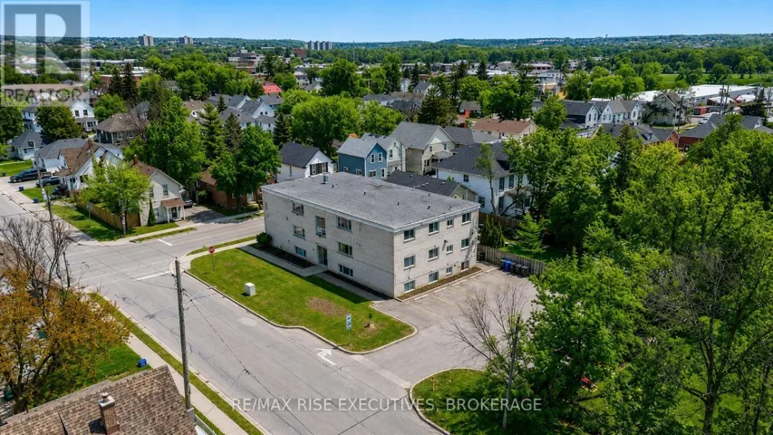 48 STEPHEN STREET, Kingston (East of Sir John A. Blvd), Ontario K7K2C3