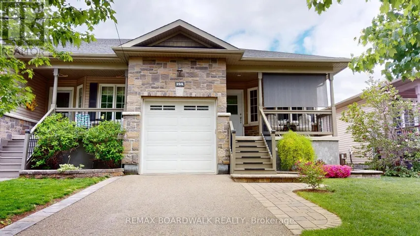 19A CENTRE STREET, Brockville, Ontario K6V5S6