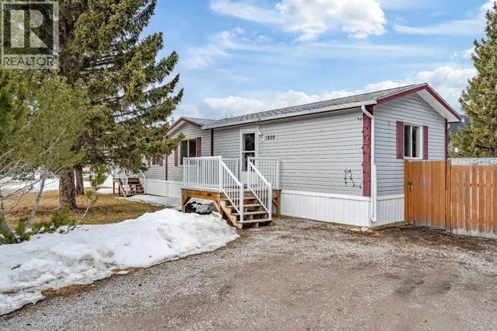 1605 129 Street, Blairmore, Alberta T0K0E0