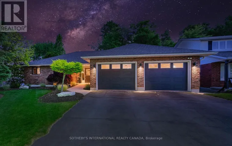 304 AUBURN DRIVE, Waterloo, Ontario N2K3K5