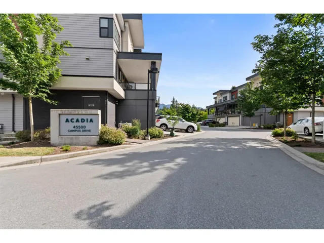 30 45500 CAMPUS DRIVE, Garrison Crossing, Chilliwack, British Columbia V2R6E9