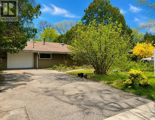 42 OAKLEY BOULEVARD, Toronto (Bendale), Ontario M1P3P4