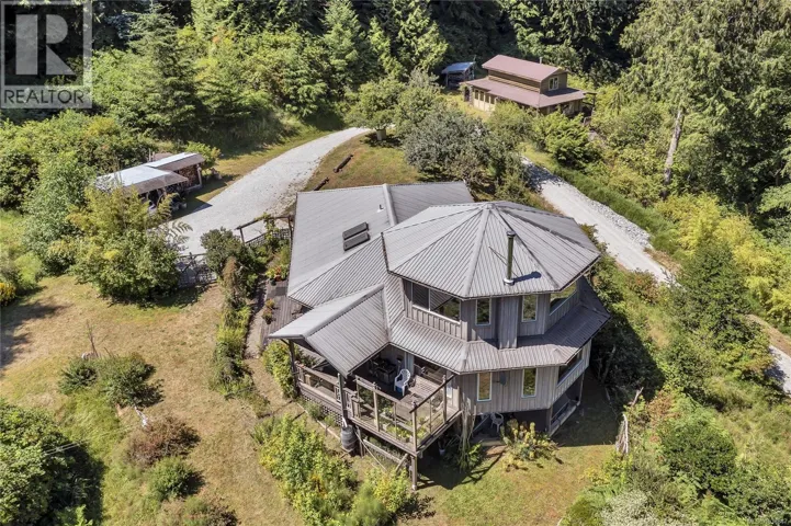 412 Isabella Point Rd, Salt Spring, British Columbia V8K1V4