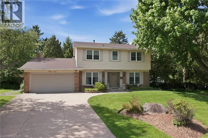 39 MAUREEN Avenue, Ancaster, Ontario L9G3L7