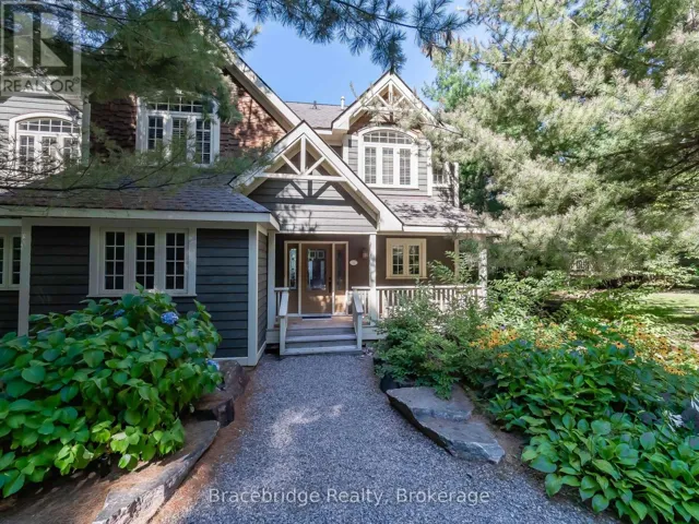 SANDFIELD 3 W3 – 3876 MUSKOKA RD 118 HIGHWAY W, Muskoka Lakes (Medora), Ontario P0B1J0
