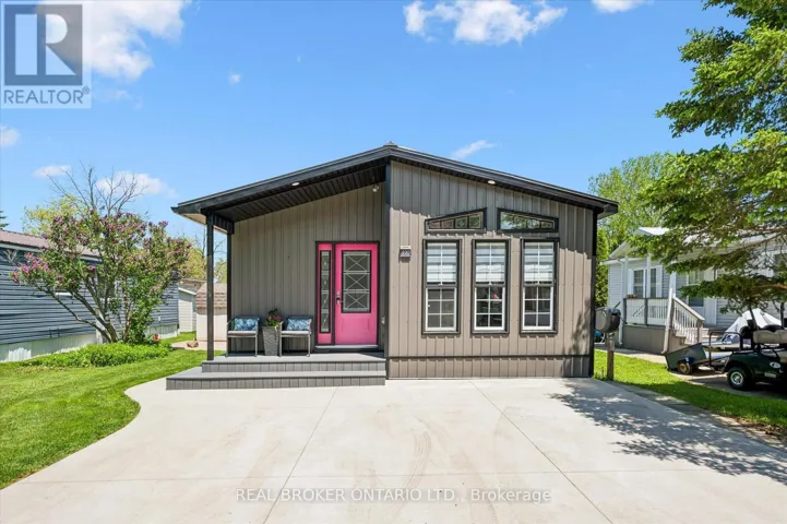 490 SPRUCE STREET, Centre Wellington, Ontario N1M2W5