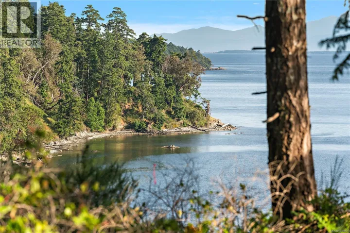 377 Evergreen Lane, Sidney Island, British Columbia V8L5Y9