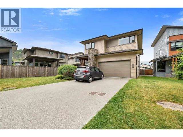 39340 FALCON CRESCENT, Squamish, British Columbia V8B0Y9