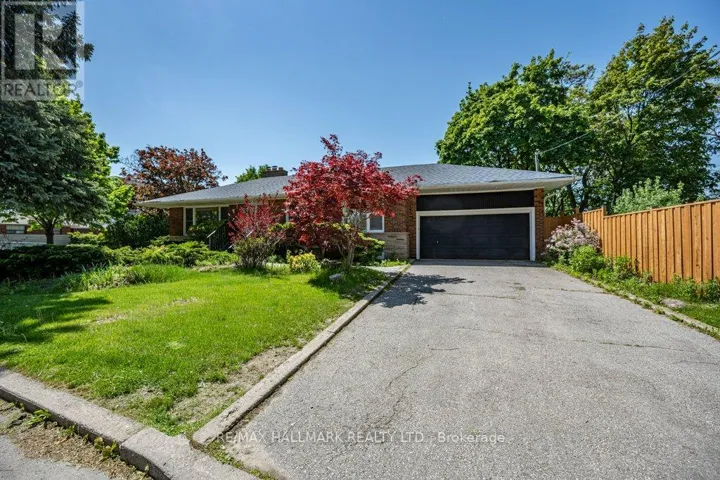 33 TINDER CRESCENT, Toronto (Victoria Village), Ontario M4A1L2