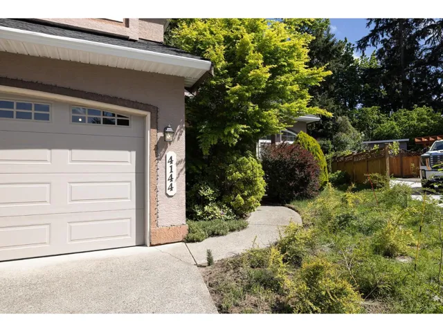 4144 BELANGER DRIVE, Abbotsford, British Columbia V3G1K3
