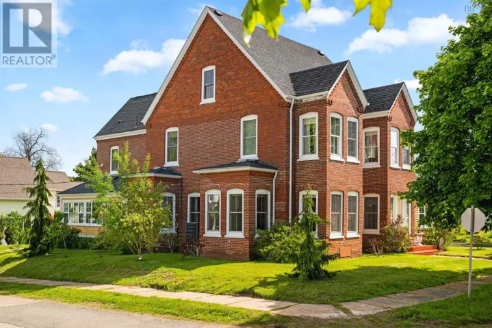 32 Washington Street, Bridgetown, Nova Scotia B0S1C0
