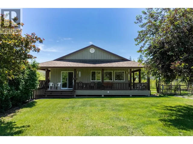 4066 AGATE BAY Road, Barriere, British Columbia V0E2E0