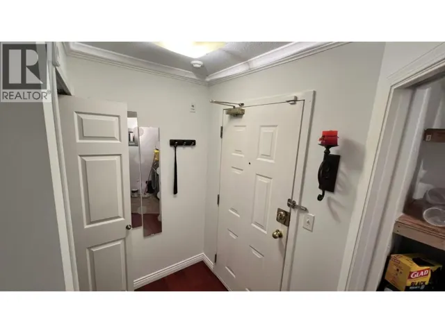 101 5663 INMAN ST, Burnaby, British Columbia V5H2M2
