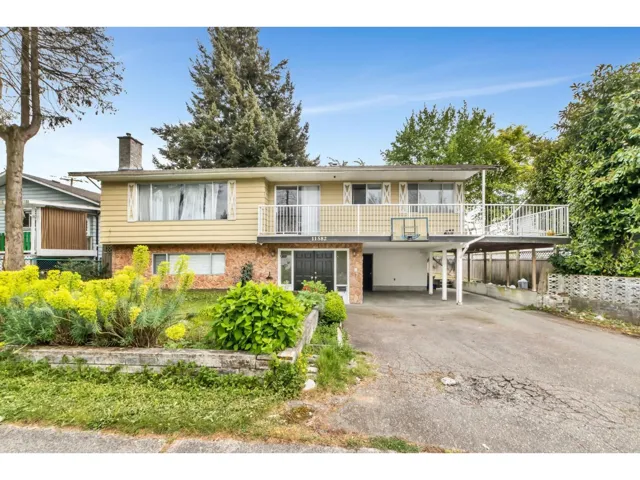 11582 84A AVENUE, Delta, British Columbia V4C2S6