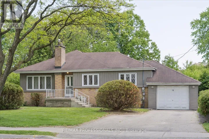 34 HARDING BOULEVARD, Richmond Hill (Harding), Ontario L4C1S8