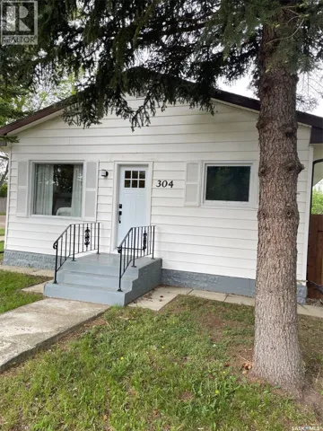 304 Brownlee STREET, Herbert, Saskatchewan S0H2A0