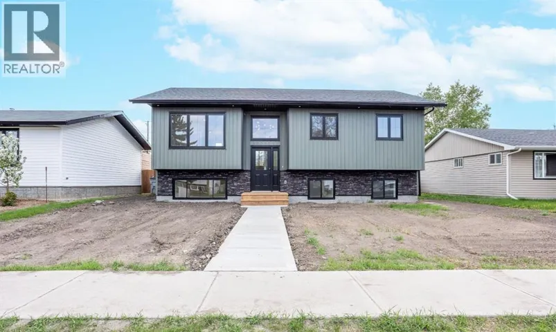 1029 7 Avenue, Wainwright, Alberta T9W1H3
