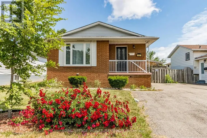 UPPER - 33 BEHAN STREET, Hamilton (Berrisfield), Ontario L8T4N5
