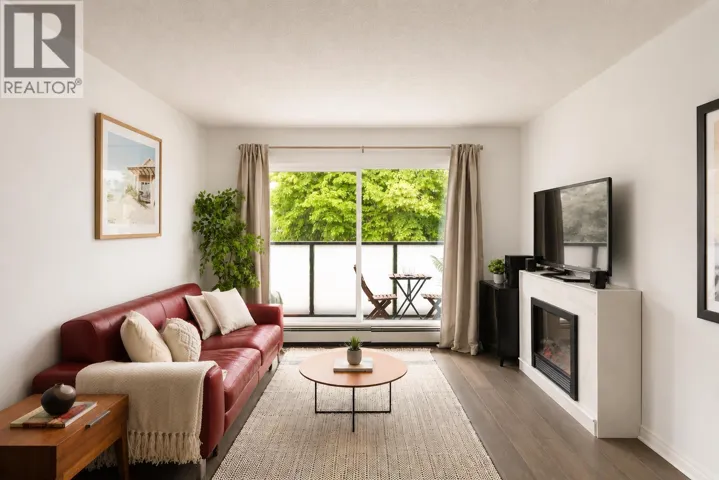 306 570 E 8TH AVENUE, Vancouver, British Columbia V5T1S8