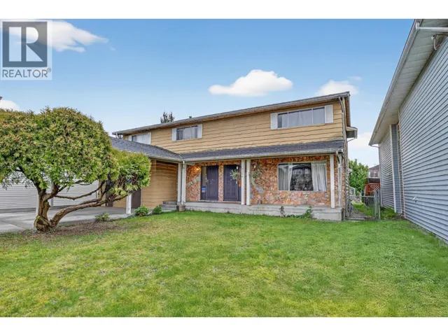 7290 11TH AVENUE, Burnaby, British Columbia V3N2M8