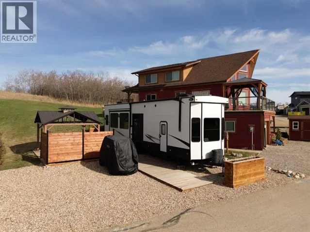 25054 South Pine Lake Road, Rural Red Deer County, Alberta T0M1S0