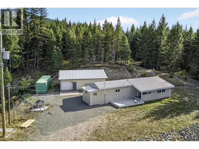 888 Barriere Lakes Road, Barriere, British Columbia V0E1E1