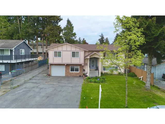 9298 CINNAMON DRIVE, Surrey, British Columbia V3V1V2