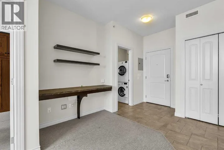 415, 26 Val Gardena View SW, Calgary, Alberta T3H2V9